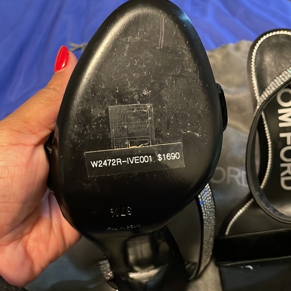 Authentic Tom Ford - Picture 2 of 3